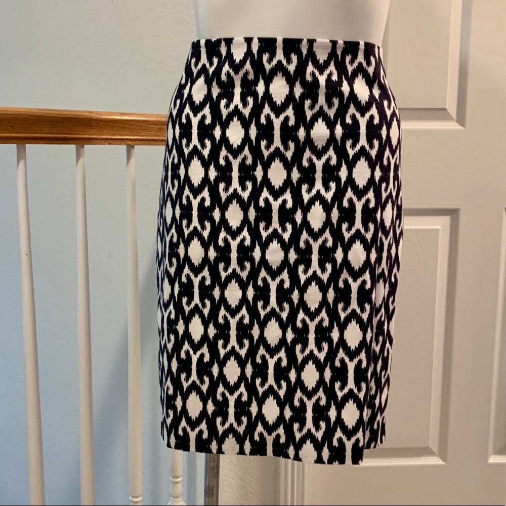 NWT Ann Taylor Printed Pencil Skirt - sz 18